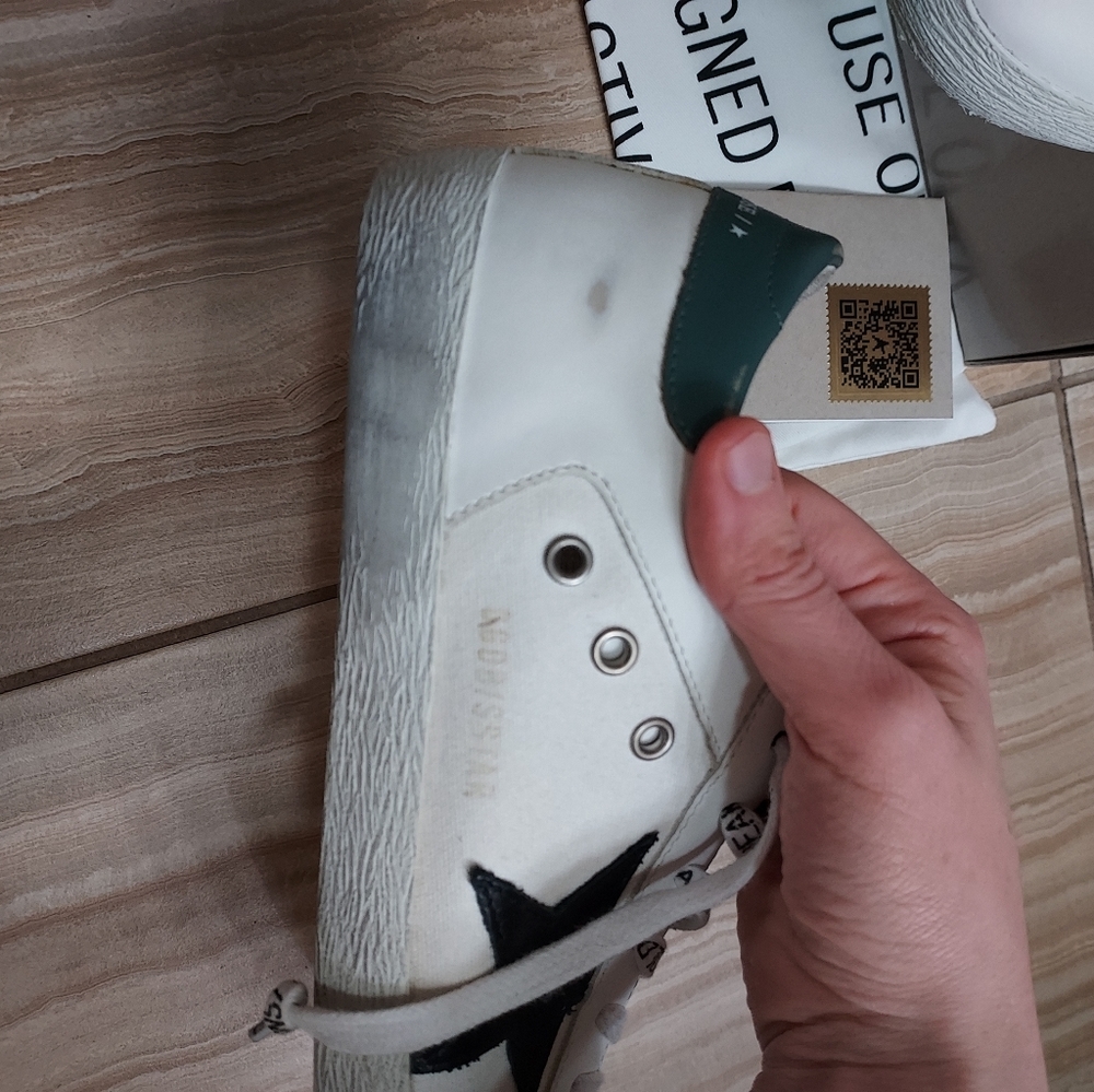 Golden Goose Superstar Low Top Men's Sneaker - Picture 7 of 11
